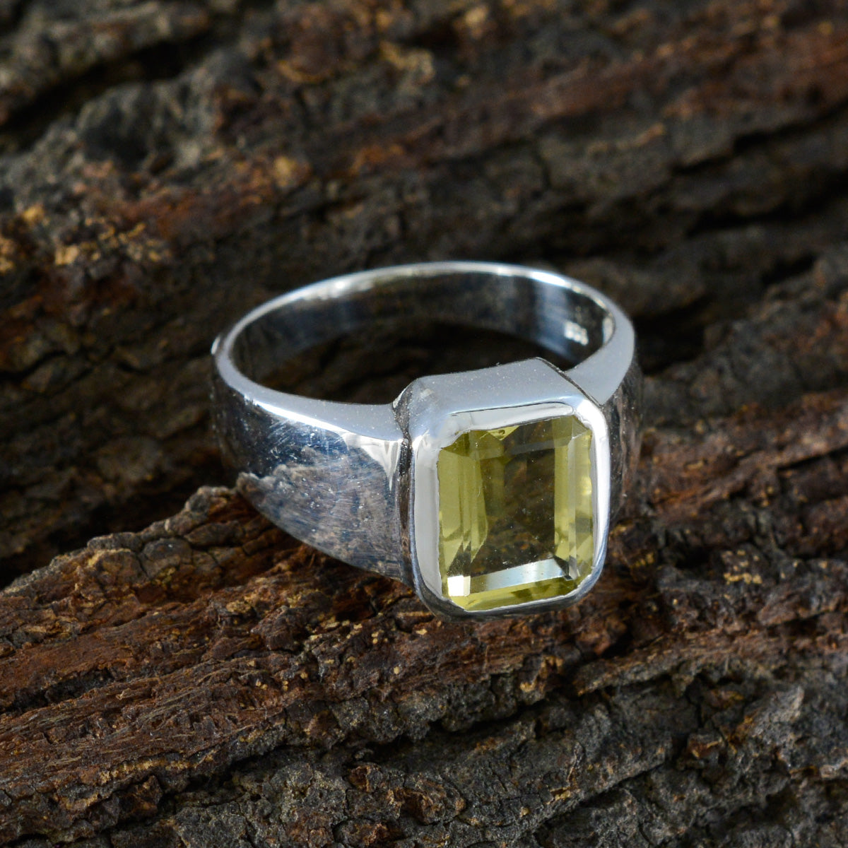 Lemon Quartz Solitaire Egyptian Sterling Silver Yellow Gemstones Mid weight Signet Ring Jewellery