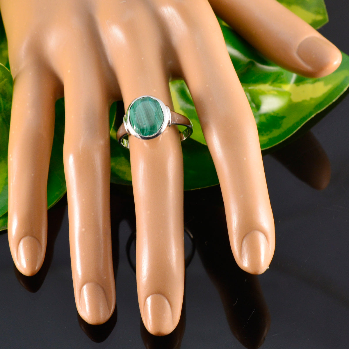Malachite Solitaire Indian 925 Sterling Silver Green Gemstones Minimal Ethnic Ring Jewelry