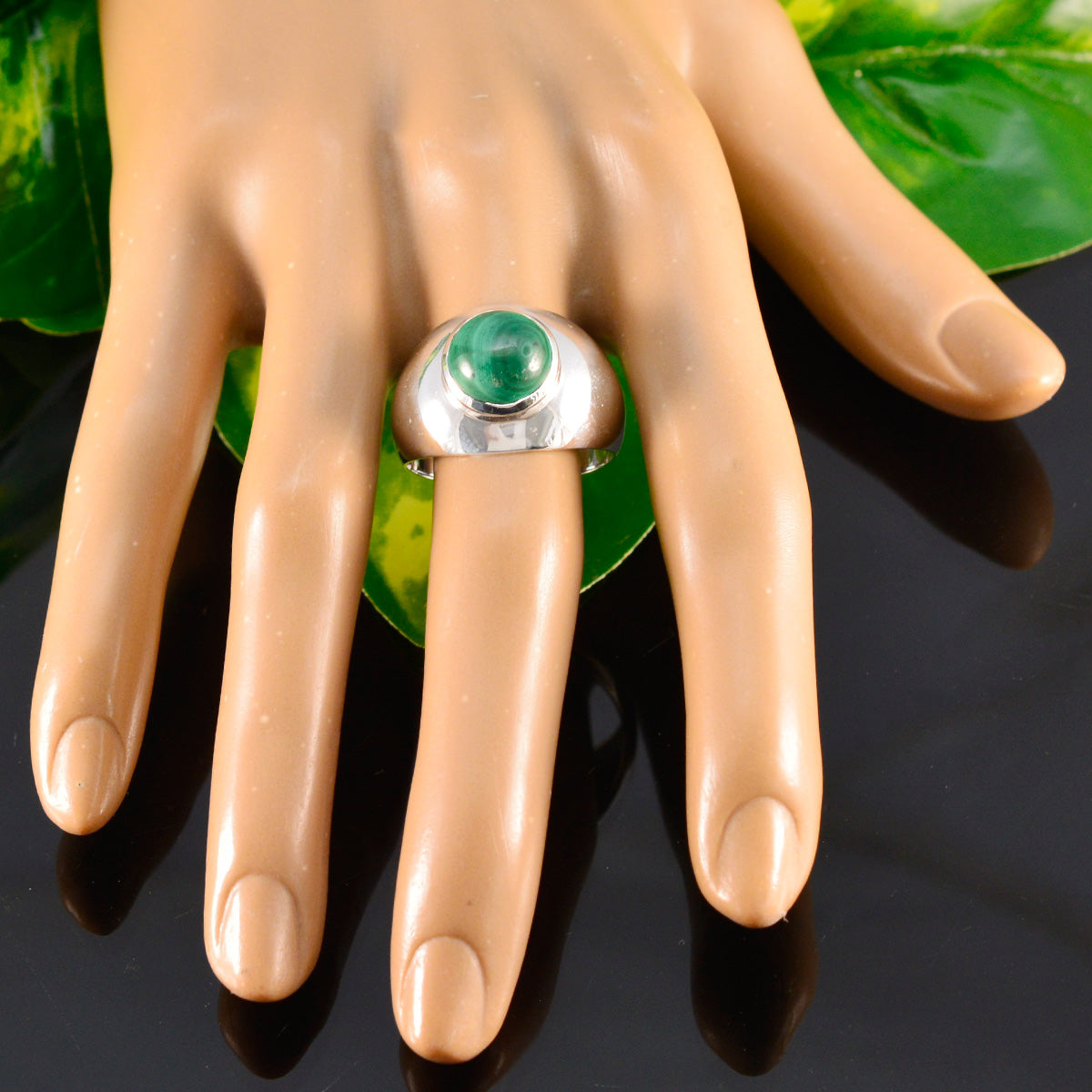 Malachit-Solitär, französisches Sterlingsilber, grüne Edelsteine, auffälliger luxuriöser Ringschmuck