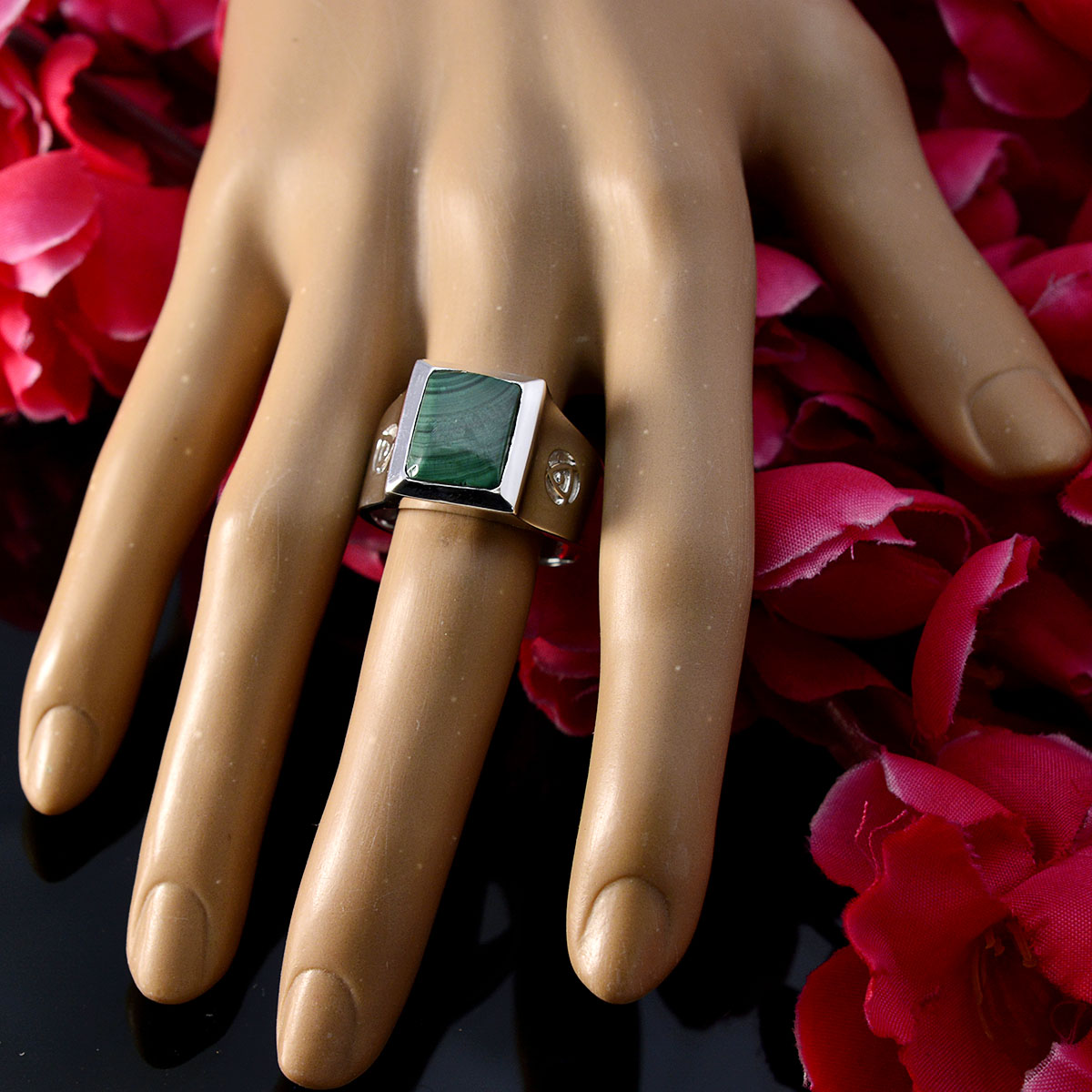 Malachite Solitaire German Silver Green Gems Edgy Armor Ring Jewelry