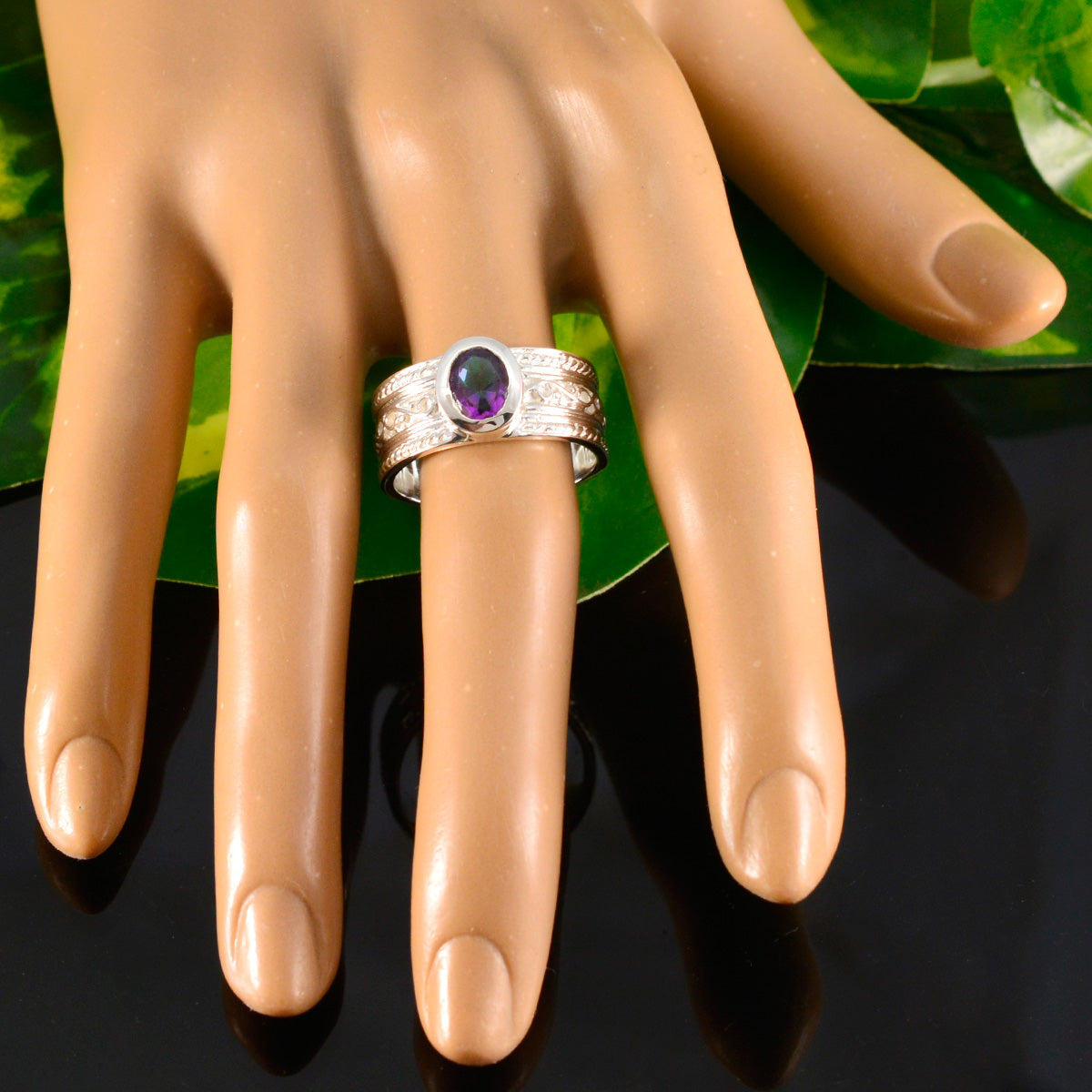 Mystic Quartz Solitaire Russian Sterling Silver multicolor Gemstone Eye catching Twist Band Jewellery