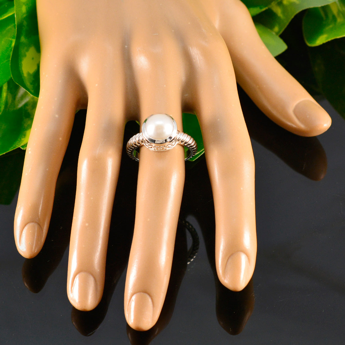 Pearl Solitaire German Silver White Gemstones Classic Luxurious Ring Jewellery