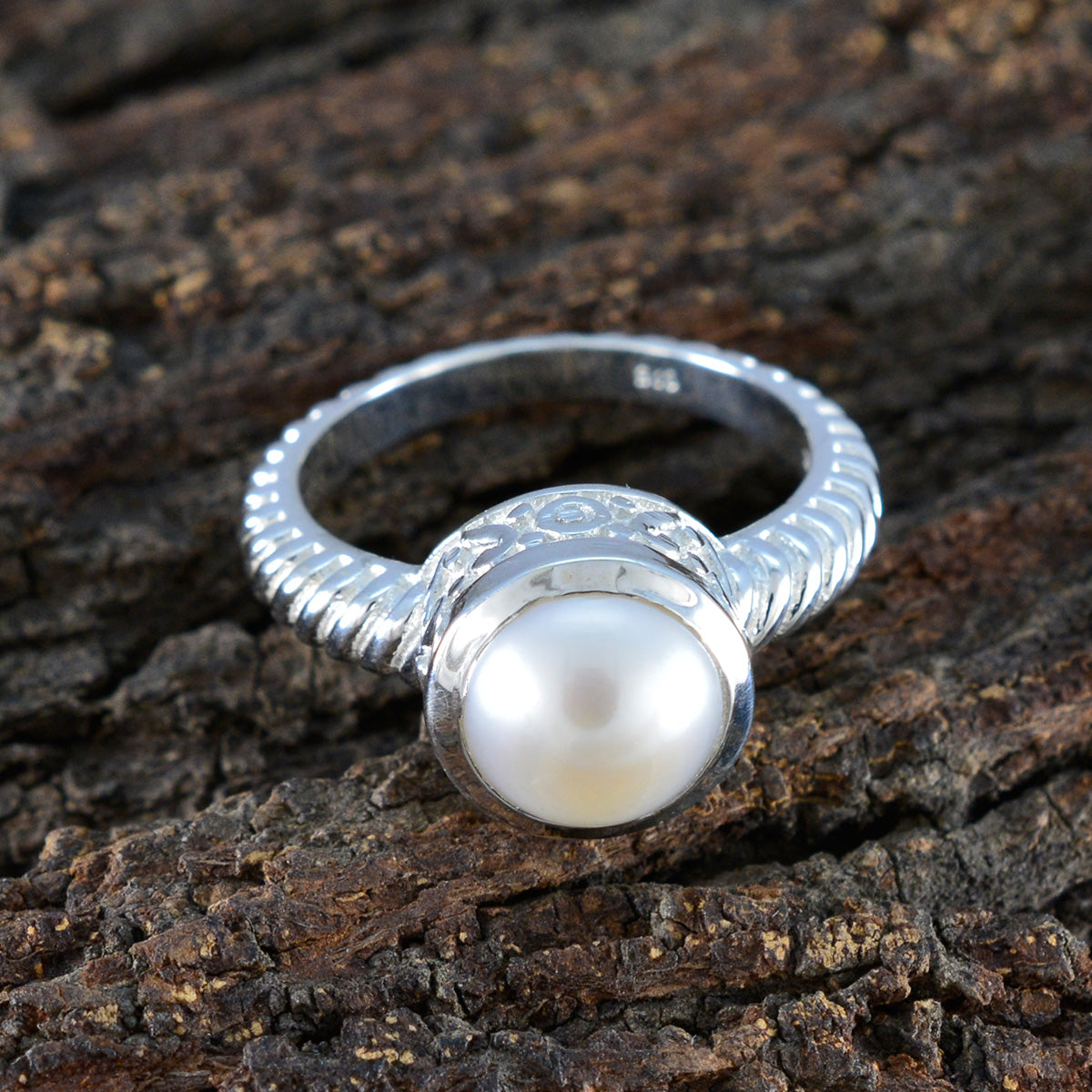 Pearl Solitaire German Silver White Gemstones Classic Luxurious Ring Jewellery