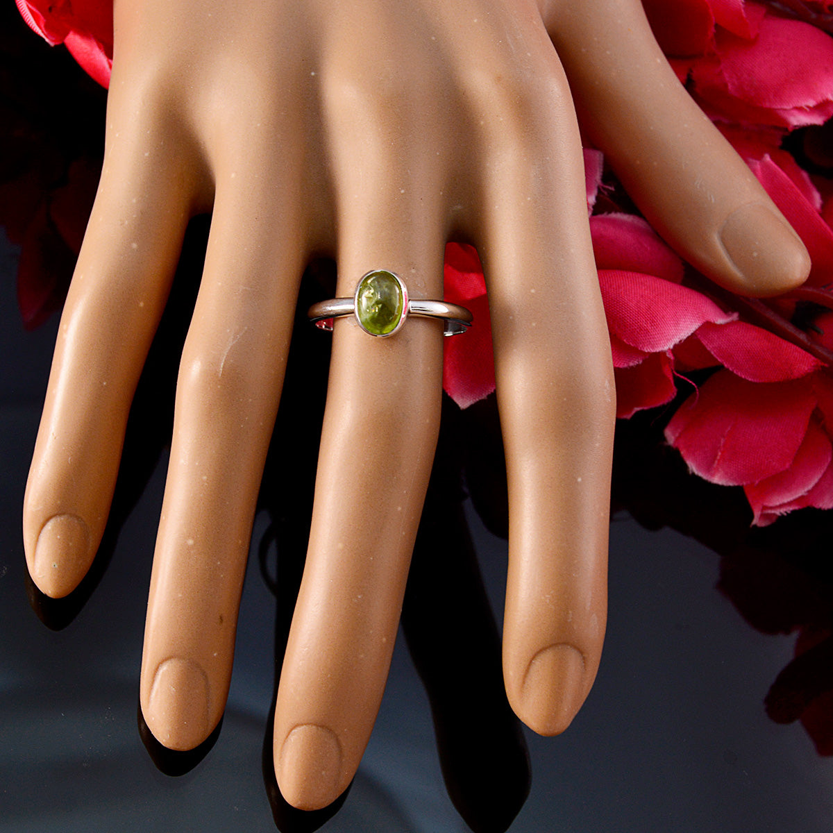 Peridot Solitaire American 92.5 Silver Green Gemstones Delicate Feminine Ring Jewelry