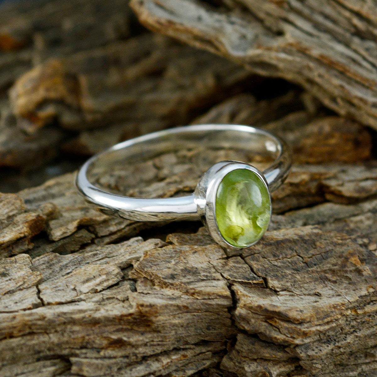 Peridot Solitaire American 92.5 Silver Green Gemstones Delicate Feminine Ring Jewelry