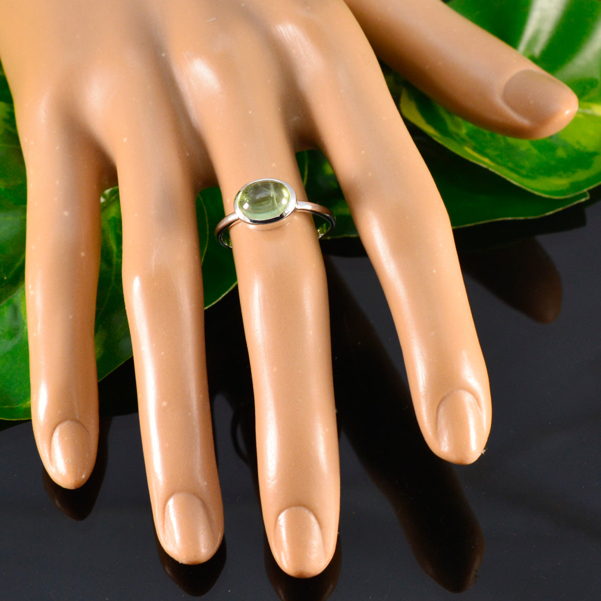 Peridot Solitaire Japanese Sterling Silver Green Gemstone Dainty Contemporary Ring Jewelry