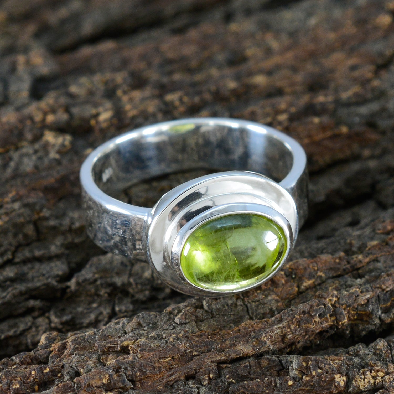 Peridot Solitaire Moroccan 925 Sterling Silver Green Gemstones Classic Luxurious Ring Jewelry