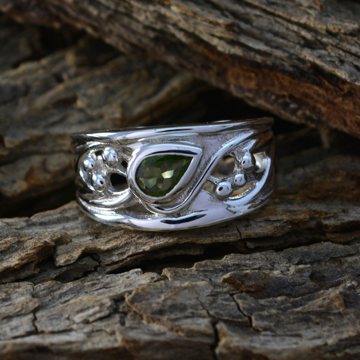 Peridot Solitaire Moroccan 92.5 Silver Green Gems Classic Romantic Ring Jewelry