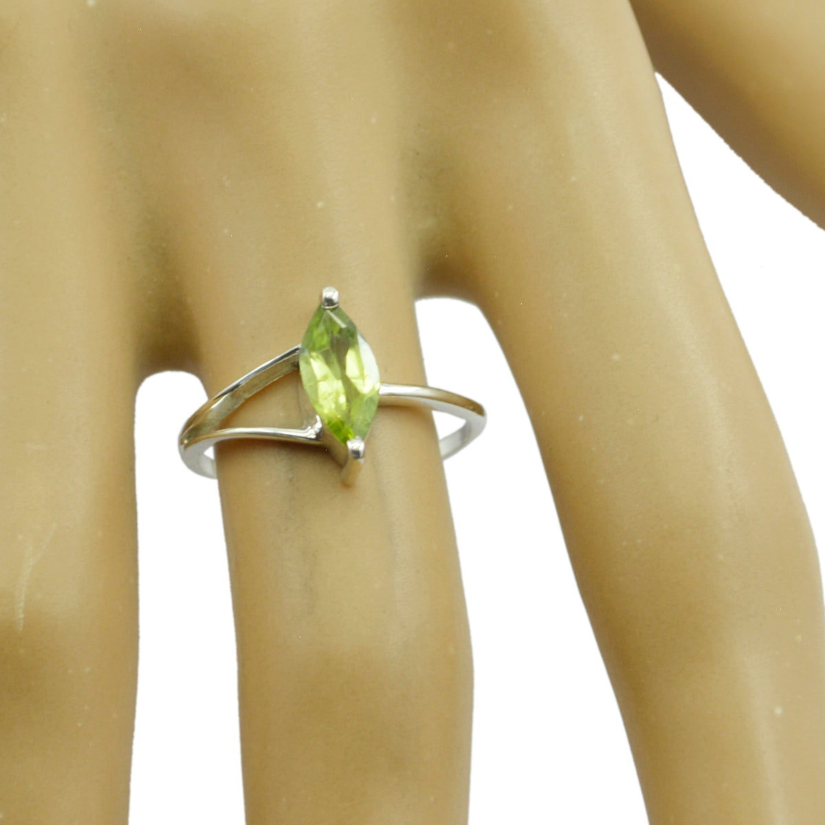 Peridot Solitaire Japanese 925 Silver Green Gemstone Elegant  Modern Ring Jewellery