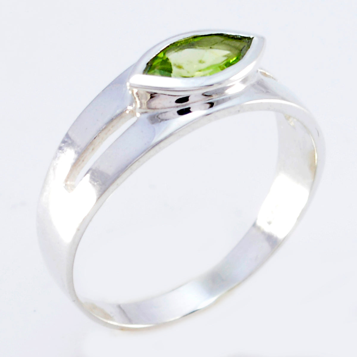 Peridot Solitaire African 925 Silver Green Gemstone Slim Modern Ring Jewelry