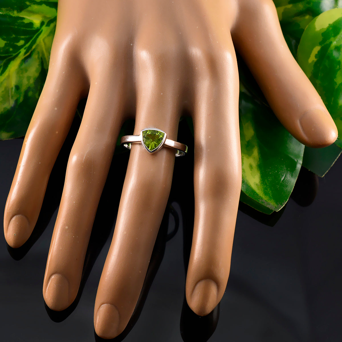 Peridot Solitaire Moroccan Sterling Silver Green Gems Dainty Traditional Ring Jewellery
