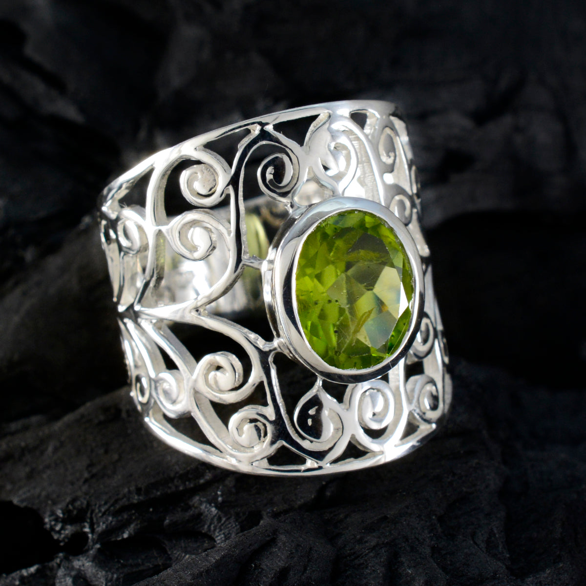 Peridot Solitaire Italian Silver Green Gemstone Versatile Filigree  Ring Jewellery