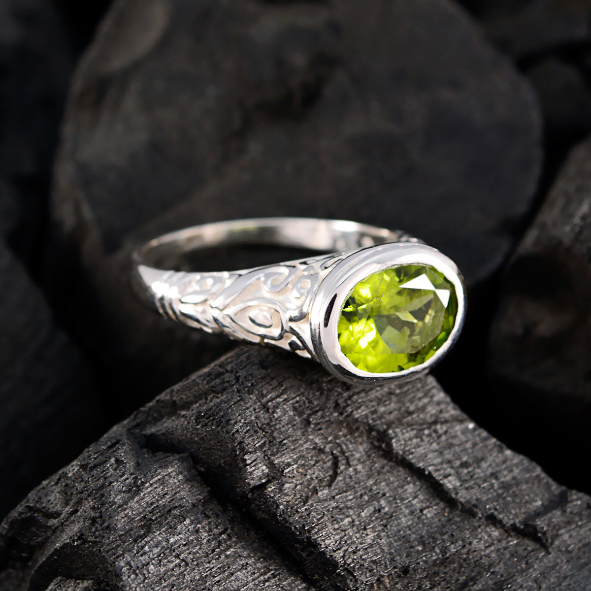 Peridot Solitaire German 925 Sterling Silver Green Gems Minimal Art Deco Ring Jewellery