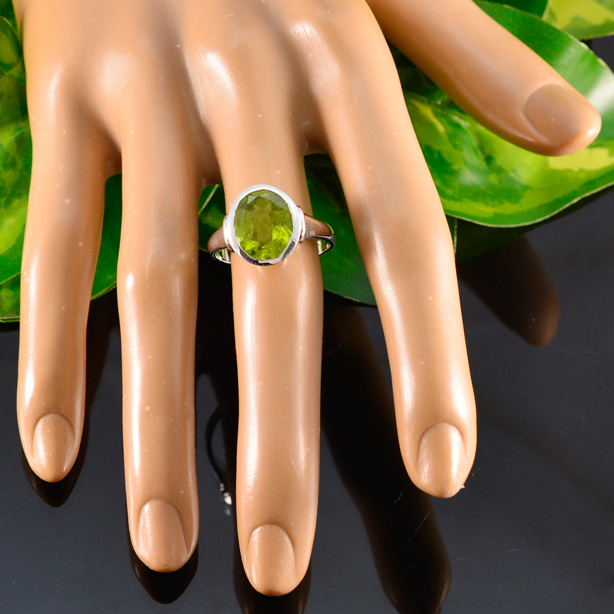 Peridot Solitaire African Silver Green Gems Minimal Traditional Ring Jewellery