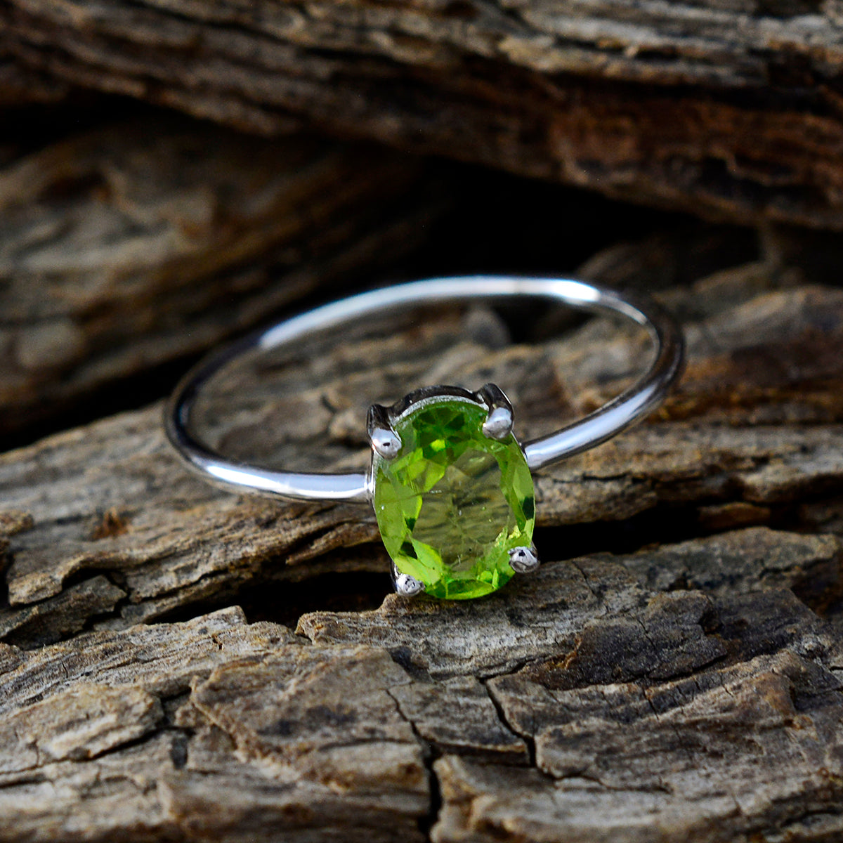 Peridot Solitaire American 925 Sterling Silver Green Gemstone Elegant  Glamorous Ring Jewellery