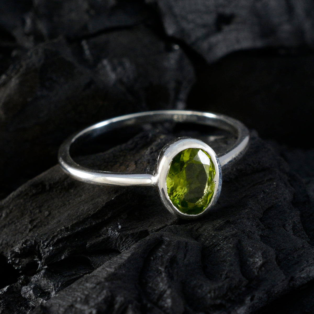 Peridot Solitaire American Sterling Silver Green Gemstone Delicate Romantic Ring Jewellery