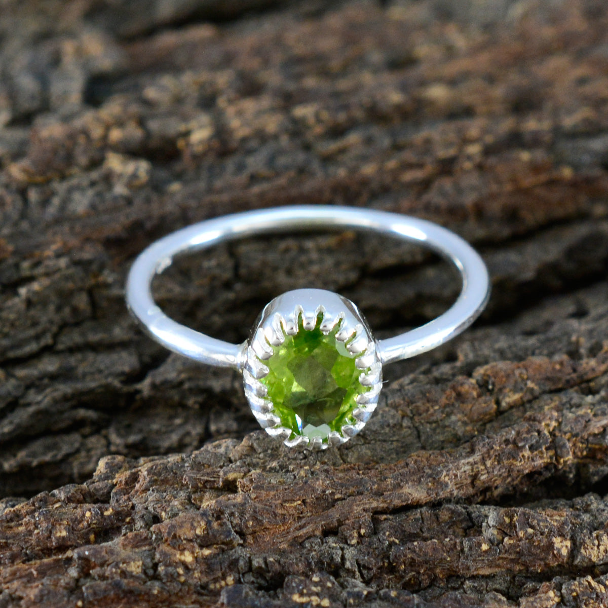 Peridot Solitaire Korean 925 Sterling Silver Green Gemstone Delicate Luxurious Ring Jewelry