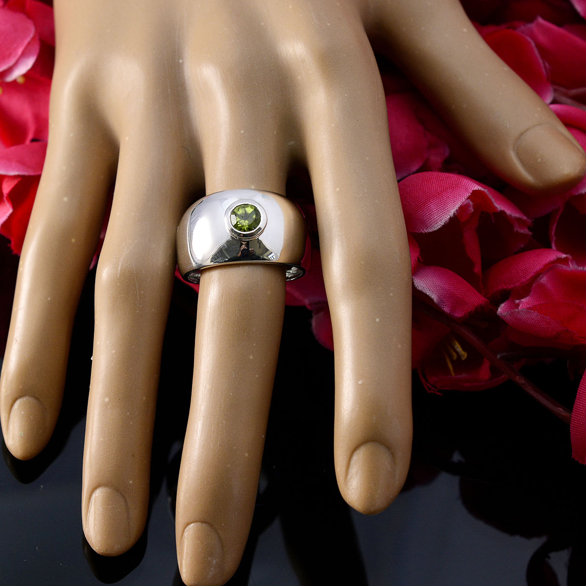 Peridot Solitaire French Sterling Silver Green Gems Eye catching Trendy Ring Jewellery