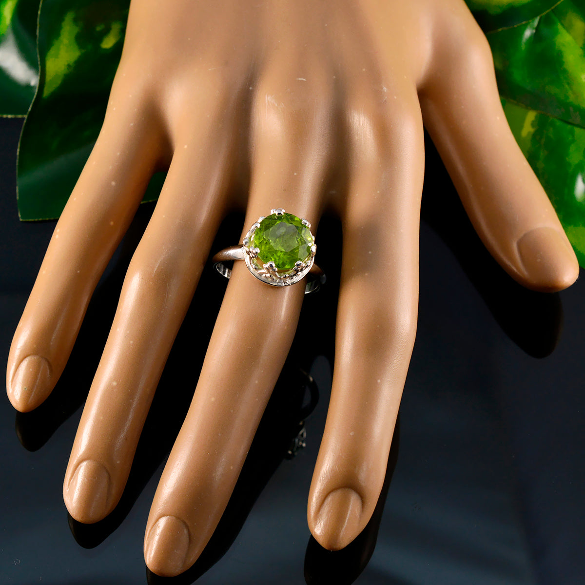 Peridot Solitaire Russian 925 Silver Green Gemstone Mid weight Feminine Ring Jewellery