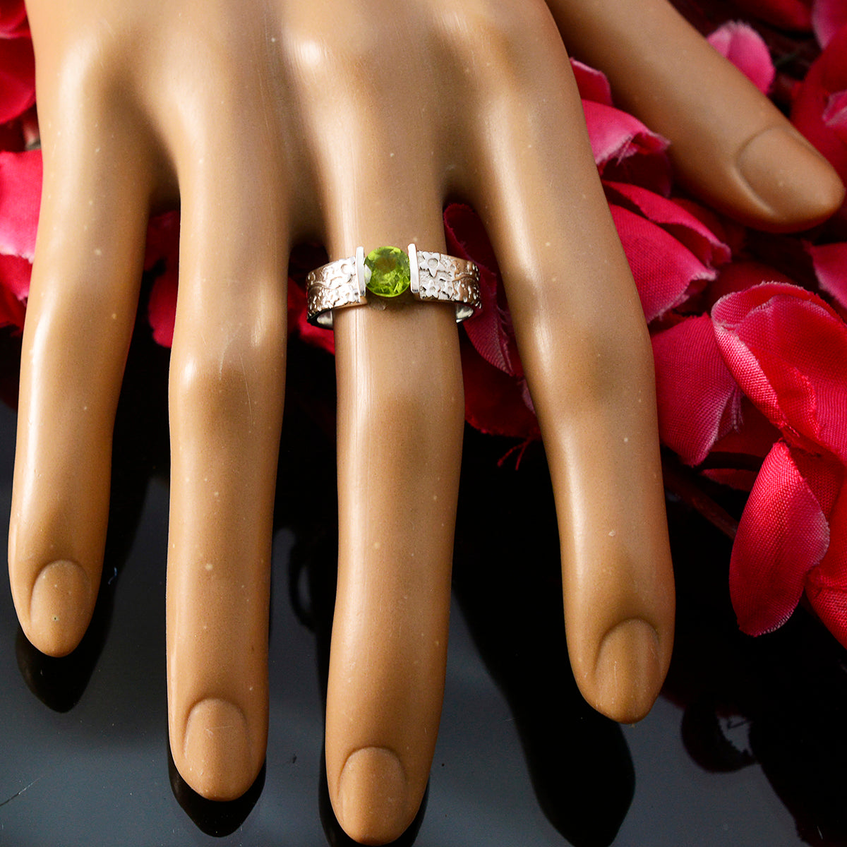 Peridot Solitaire African 925 Sterling Silver Green Gems Tiny Modern Ring Jewelry