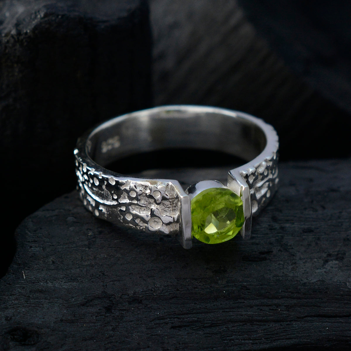 Peridot Solitaire African 925 Sterling Silver Green Gems Tiny Modern Ring Jewelry