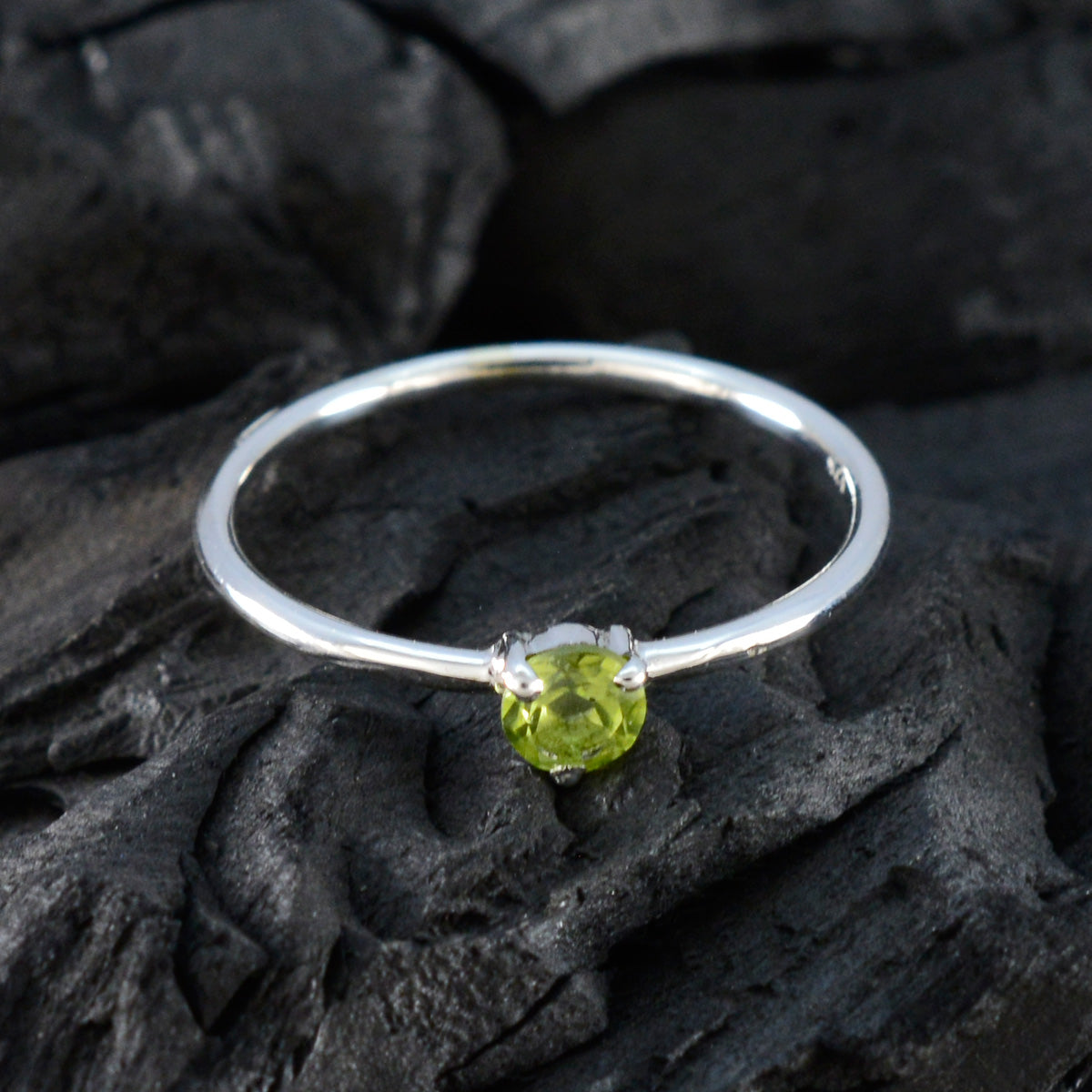 Peridot Solitaire Japanese Silver Green Gemstone Minimalist Modern Ring Jewellery