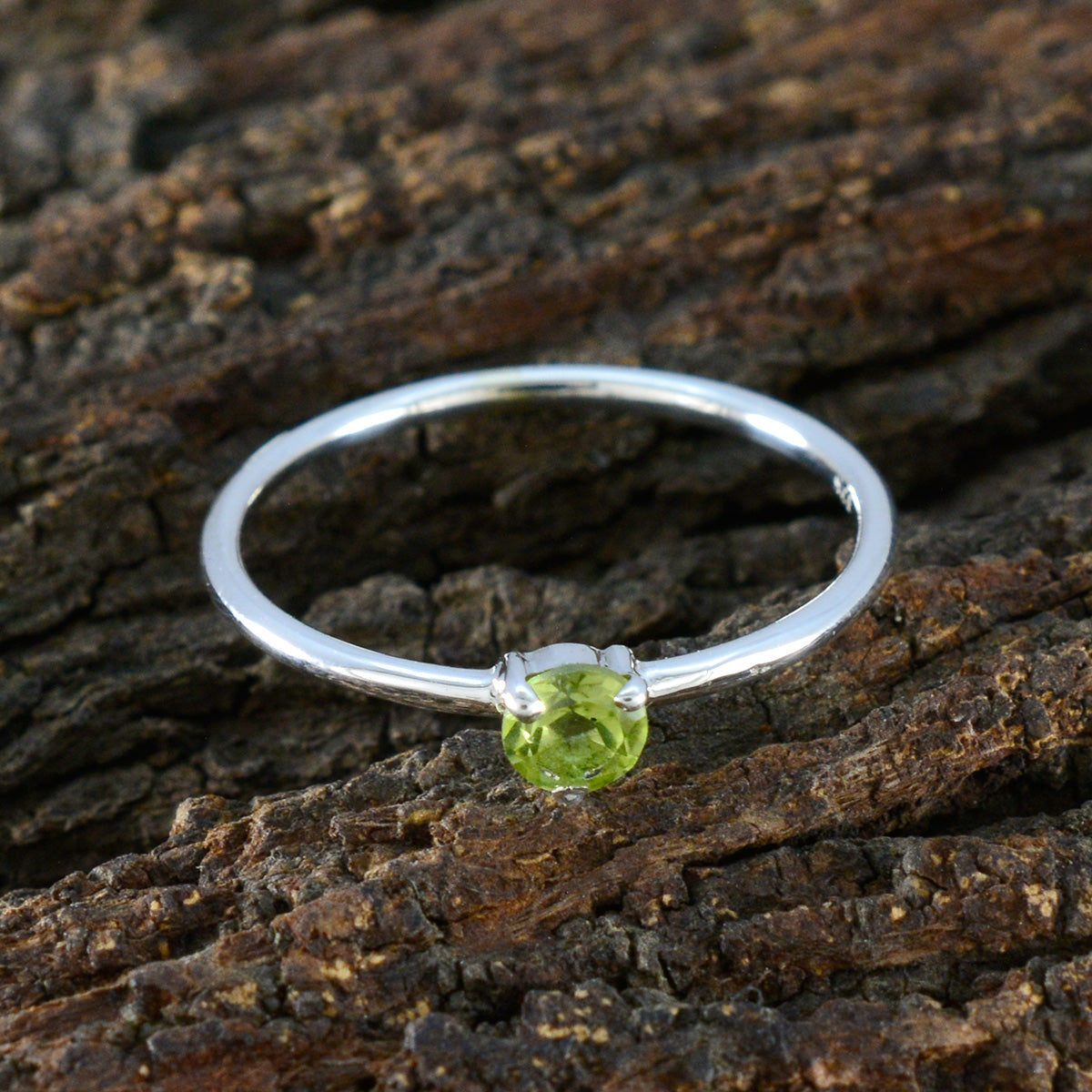 Peridot Solitaire Japanese Silver Green Gemstone Minimalist Modern Ring Jewellery