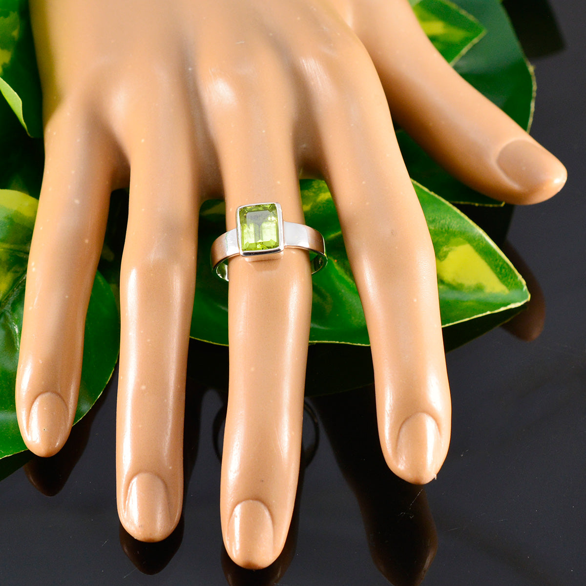 Peridot Solitaire Indian 92.5 Silver Green Gemstones Slim Sophisticated Ring Jewelry