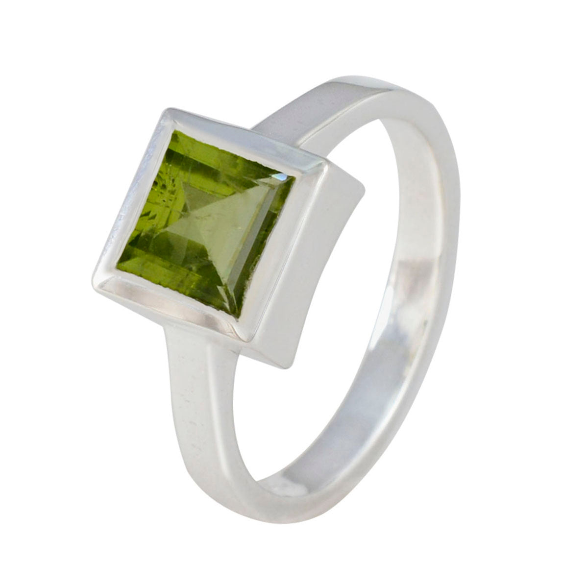 Peridot Solitaire German 925 Silver Green Gems Featherlight Luxurious Ring Jewellery