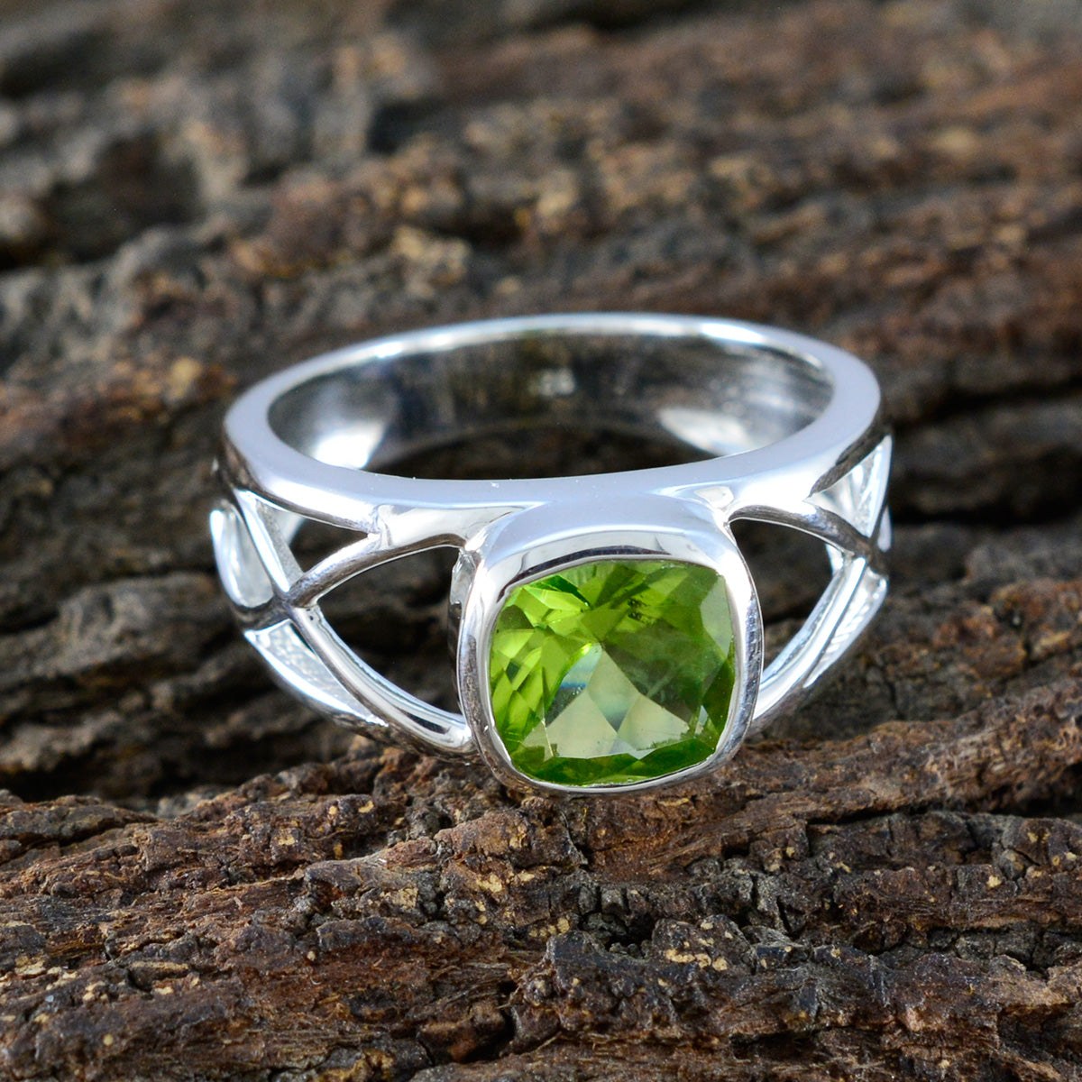 Peridot Solitaire Indian 92.5 Silver Green Gems Tiny Feminine Ring Jewellery