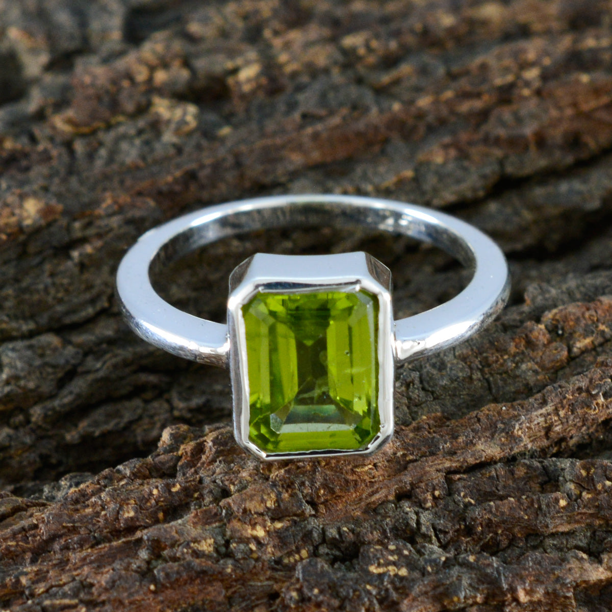 Peridot Solitaire Korean 925 Sterling Silver Green Gemstones Whisper thin Artisan Ring Jewellery