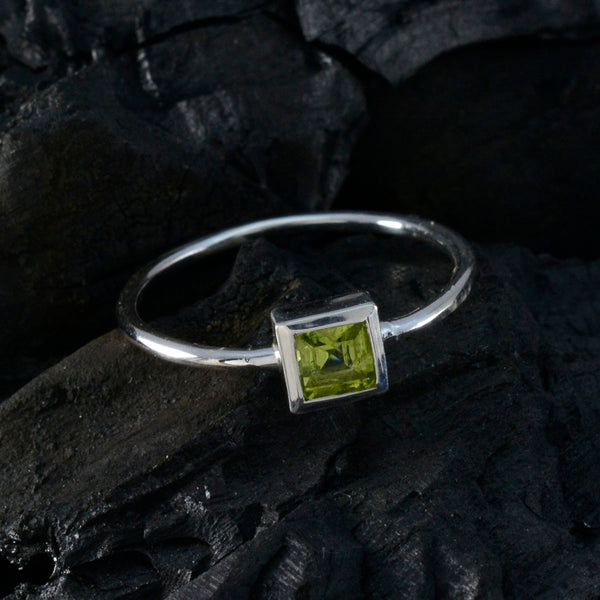 Peridot Solitaire American 925 Silver Green Gemstone Elegant  Romantic Ring Jewelry