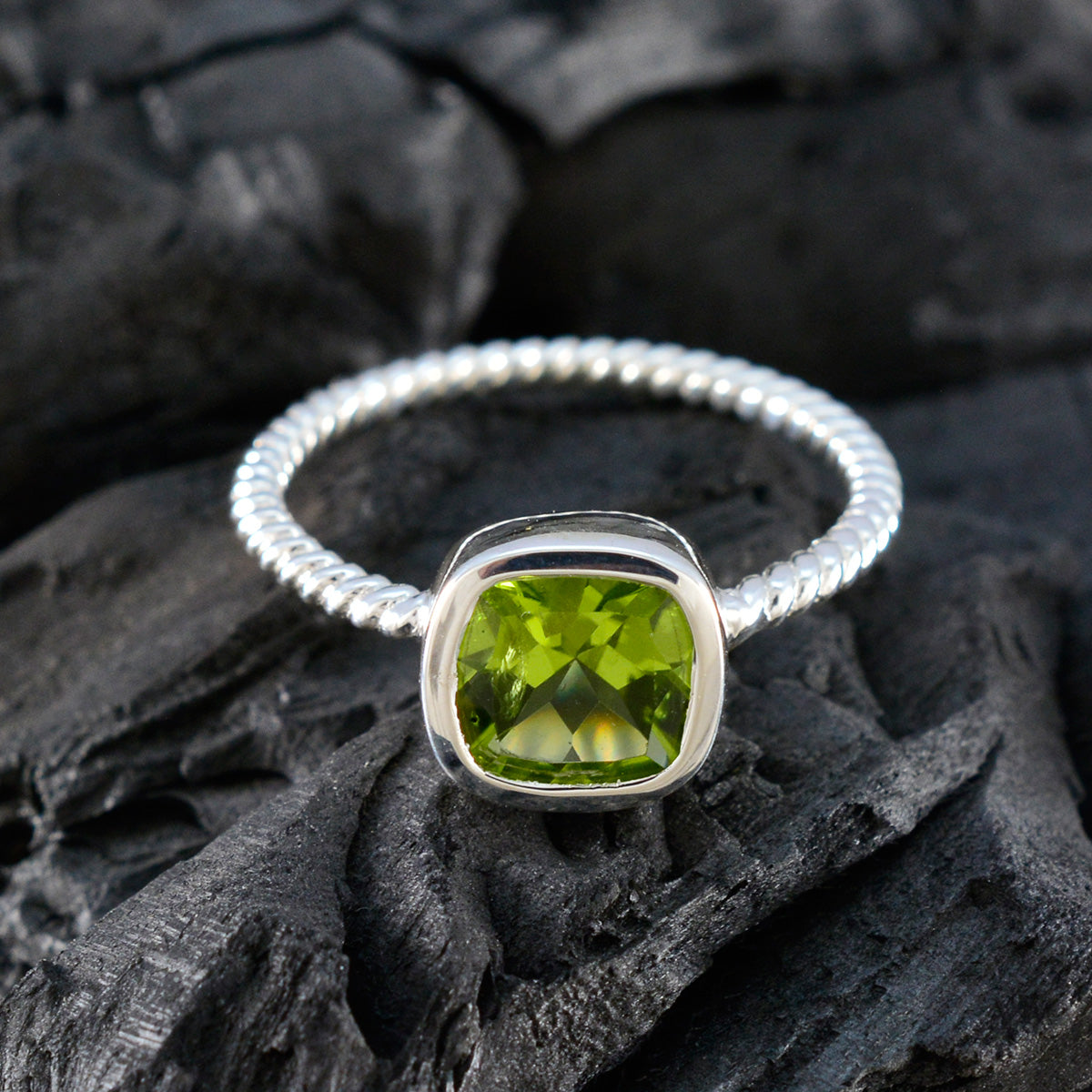 Peridot Solitaire Japanese 92.5 Silver Green Gems Dainty Abstract Ring Jewellery