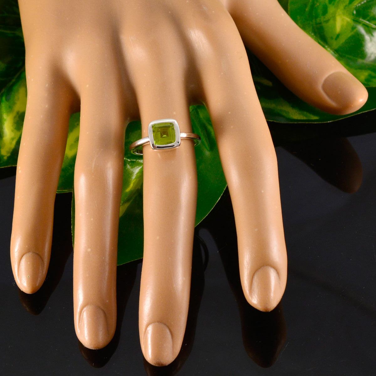 Peridot Solitaire Korean 925 Sterling Silver Green Gemstone Dainty Modern Ring Jewelry