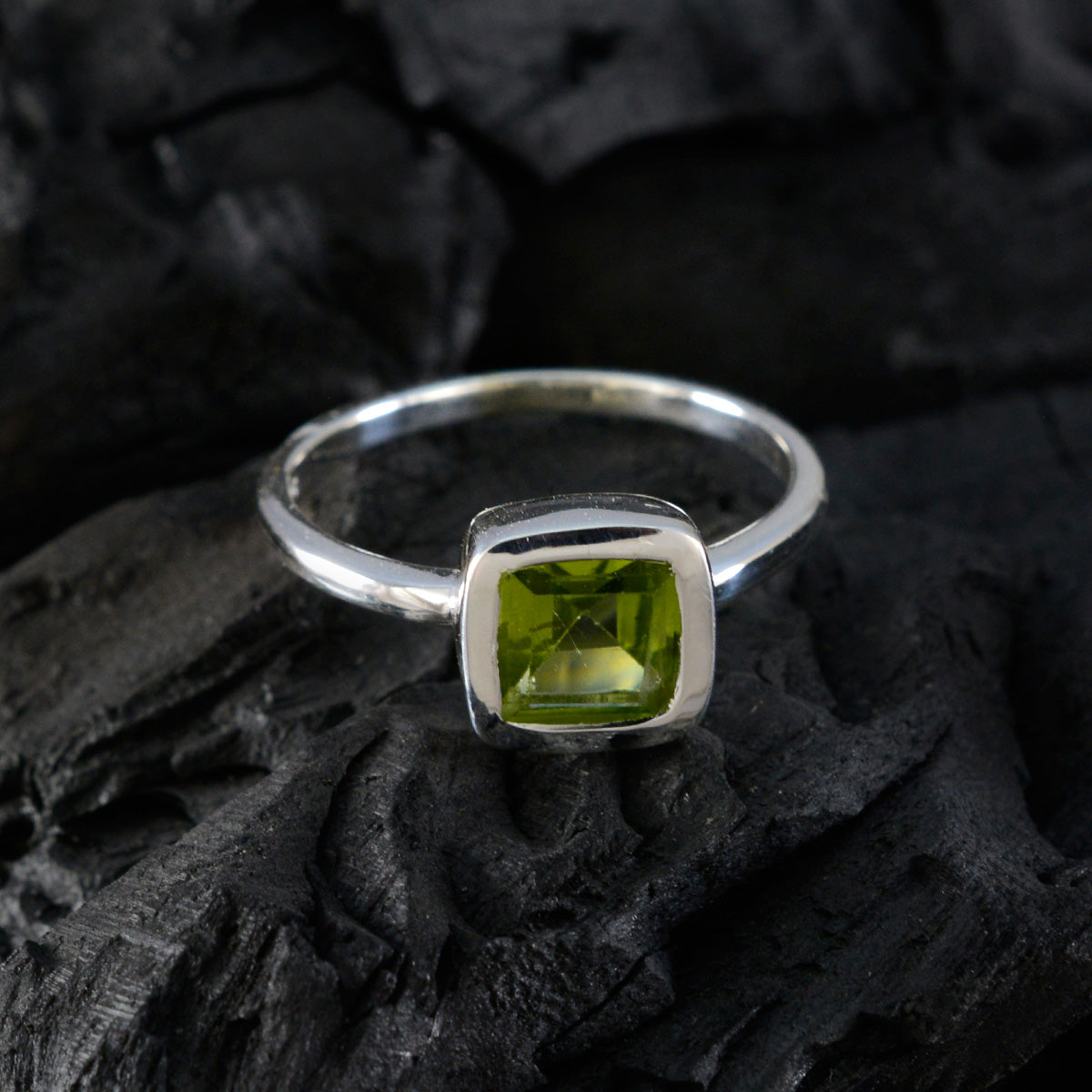 Peridot Solitaire Korean 925 Sterling Silver Green Gemstone Dainty Modern Ring Jewelry