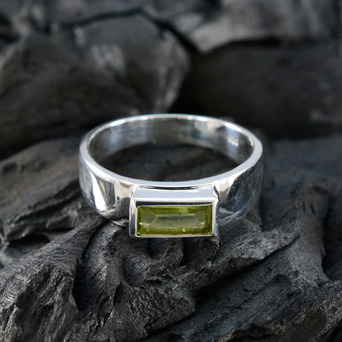 Peridot Solitaire Egyptian 92.5 Silver Green Gemstone Slim Romantic Ring Jewelry
