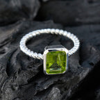 Peridot Solitaire Indian 92.5 Silver Green Gemstones Featherlight Trendy Ring Jewelry