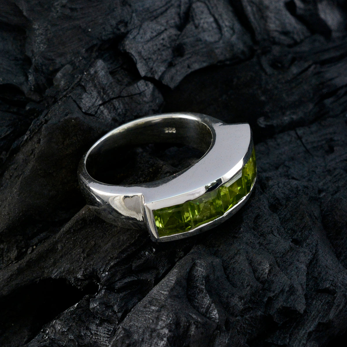 Peridot Penta Ägyptischer 92,5 Silber Grüne Edelsteine Essentieller zeitgenössischer Ringschmuck