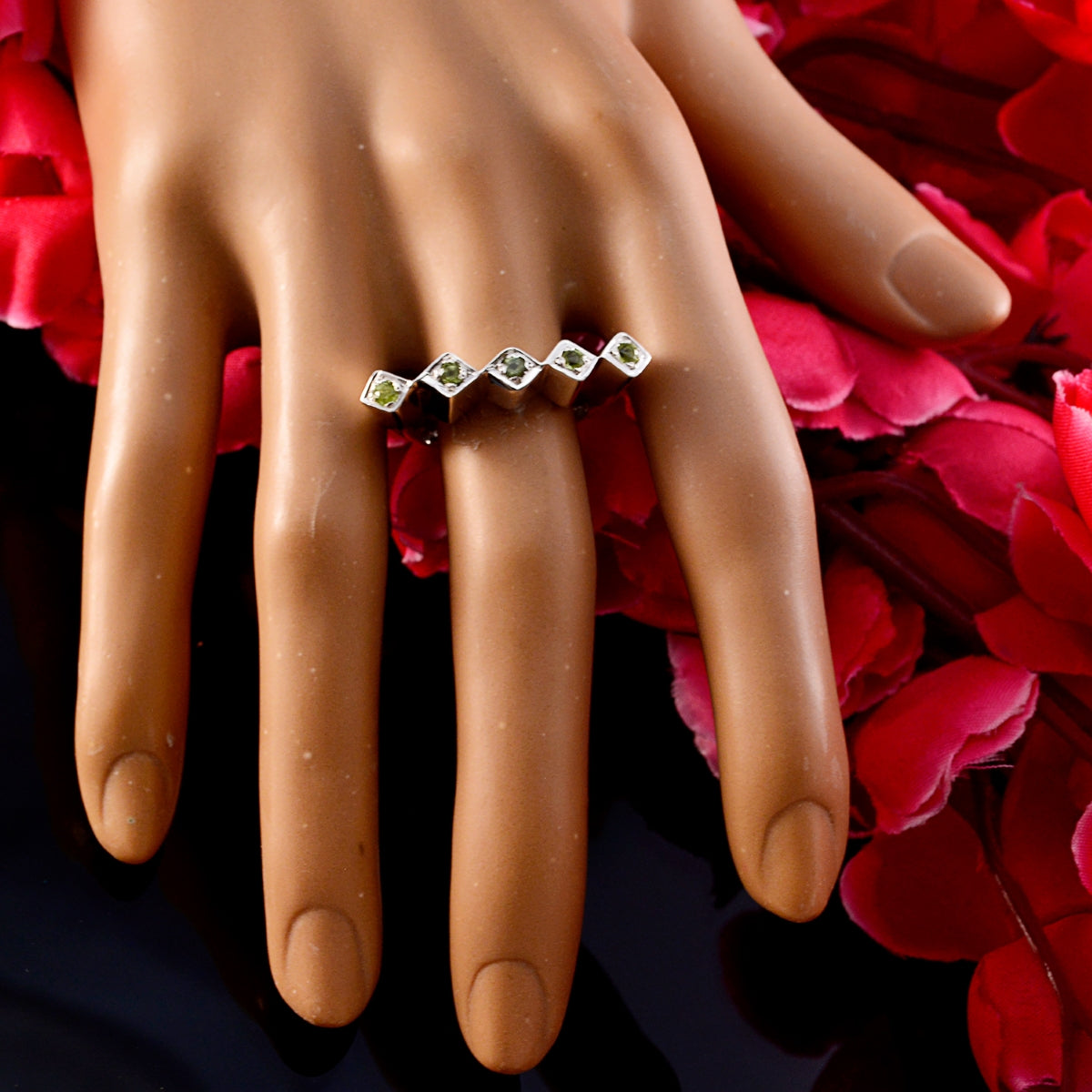 Peridot Penta Indian 925 Silver Green Gems Mid weight Artisan Ring Jewelry