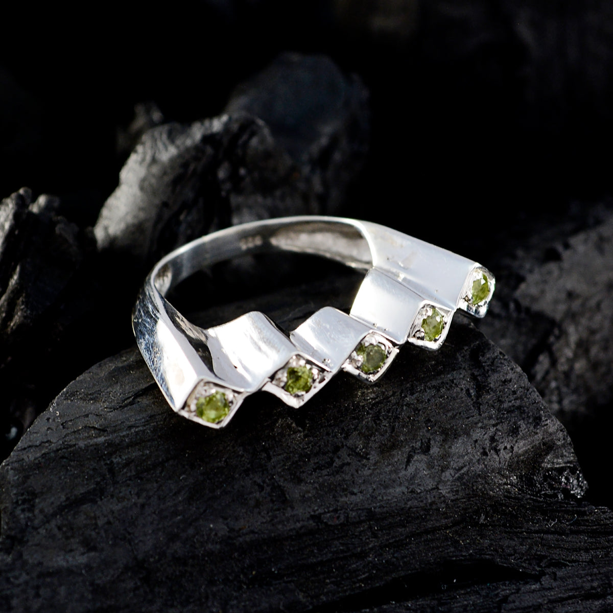 Peridot Penta Indian 925 Silver Green Gems Mid weight Artisan Ring Jewelry