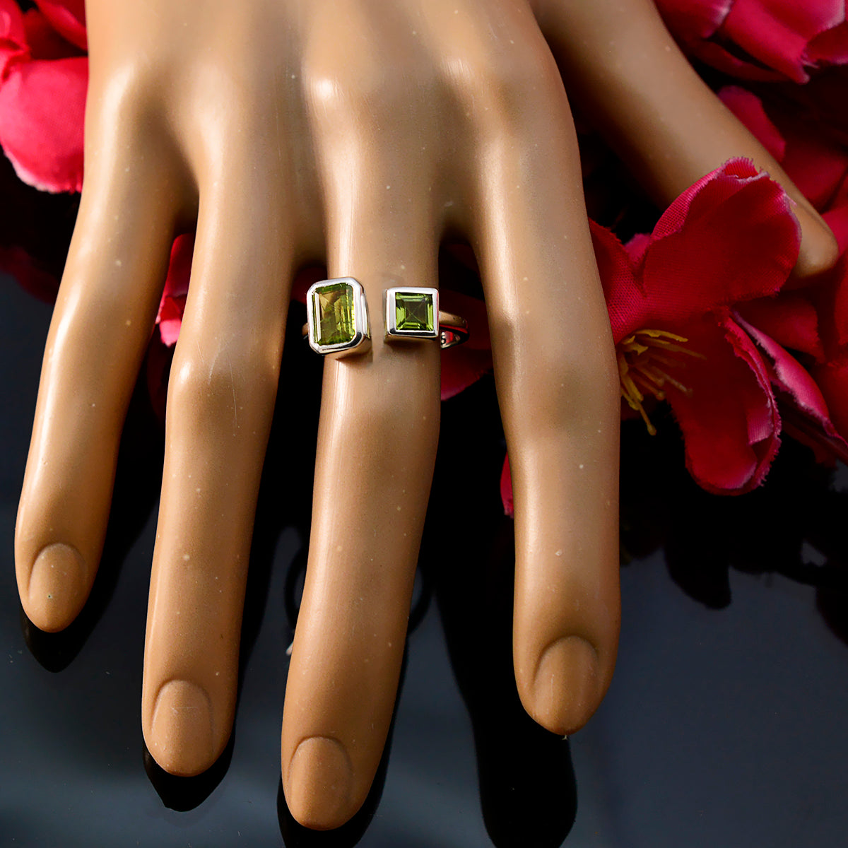 Peridot Toi et Moi Moroccan Sterling Silver Green Gems Featherlight Abstract Ring Jewellery