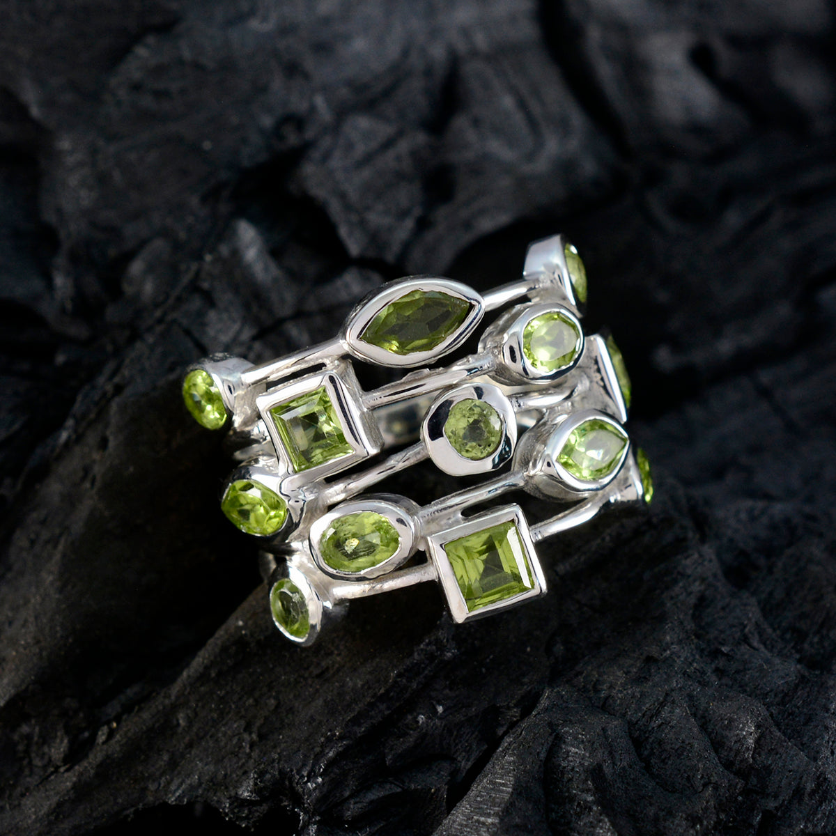 Peridot multiple African 925 Sterling Silver Green Gems Eye catching Contemporary Ring Jewellery