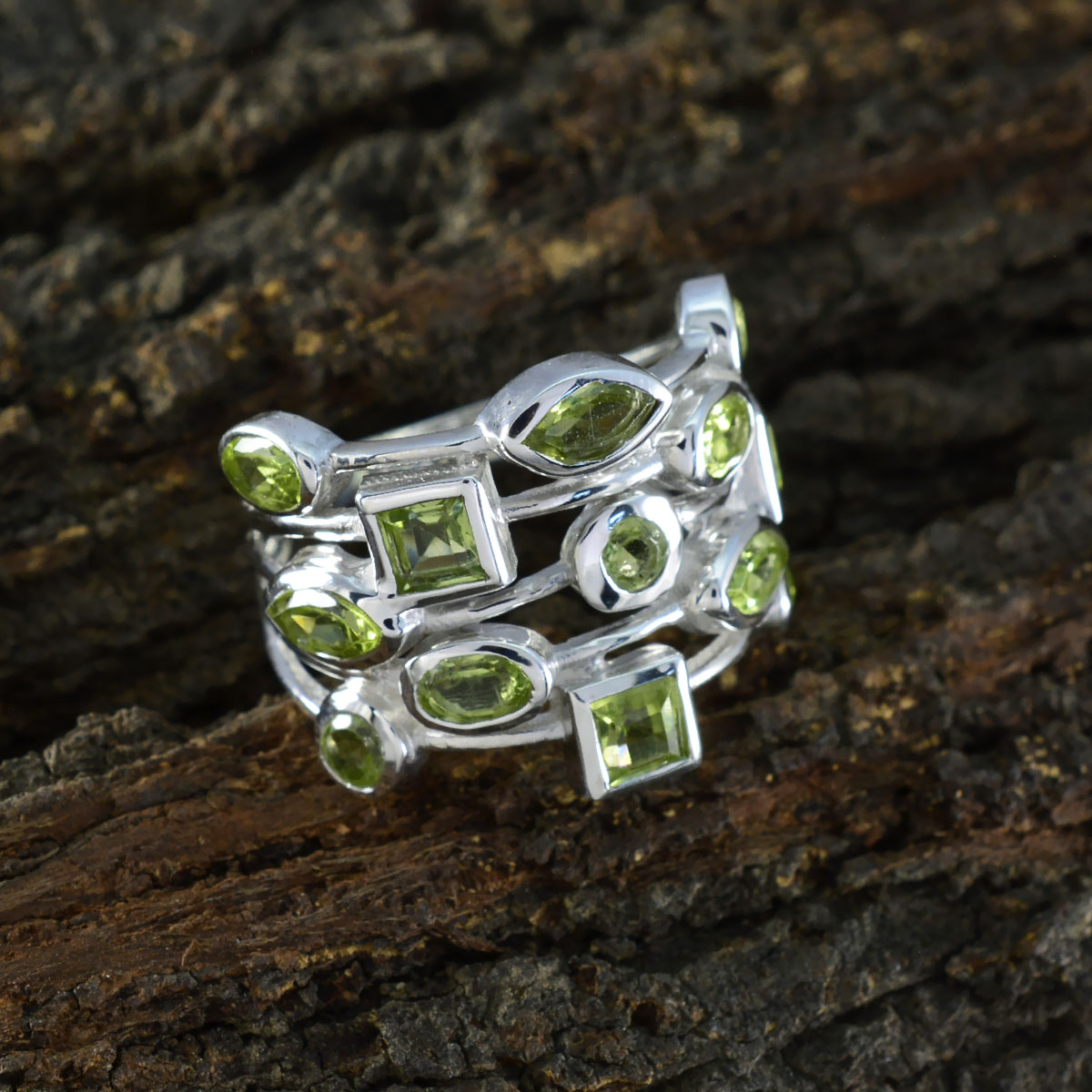 Peridot multiple African 925 Sterling Silver Green Gems Eye catching Contemporary Ring Jewellery