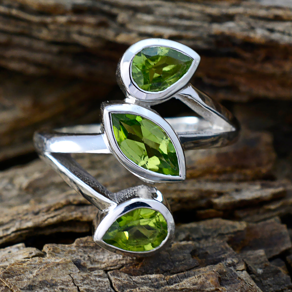 Peridot Trilogy Egyptian 92.5 Silver Green Gems Mid weight Signet Ring Jewelry
