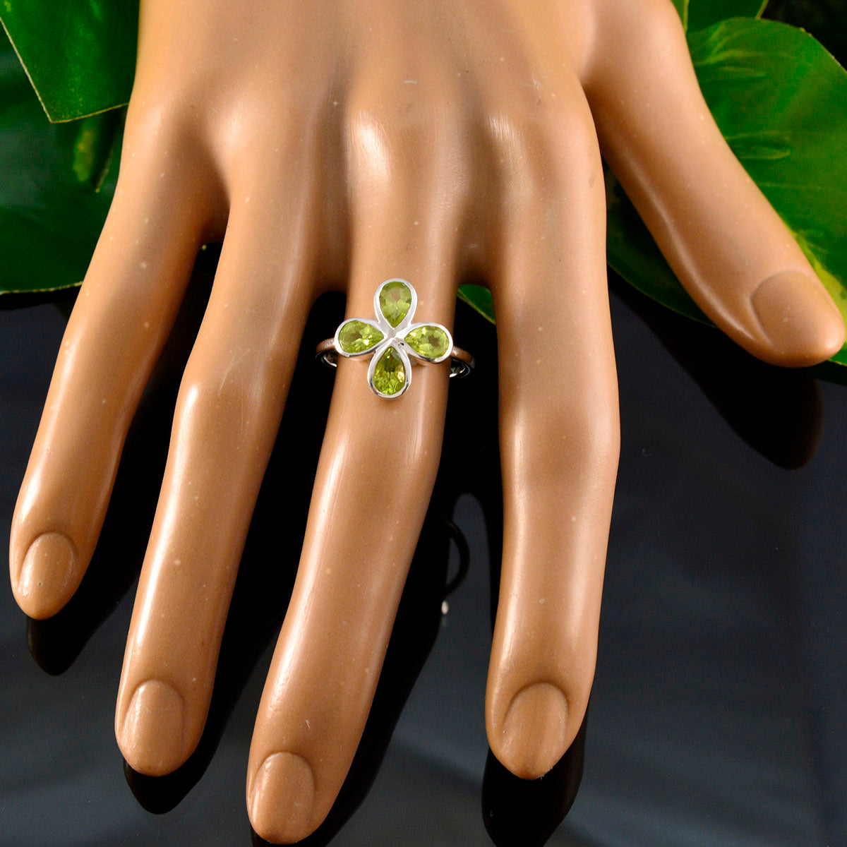 Peridot quarter Turkish 92.5 Silver Green Gemstone Dainty Floral Ring Jewellery