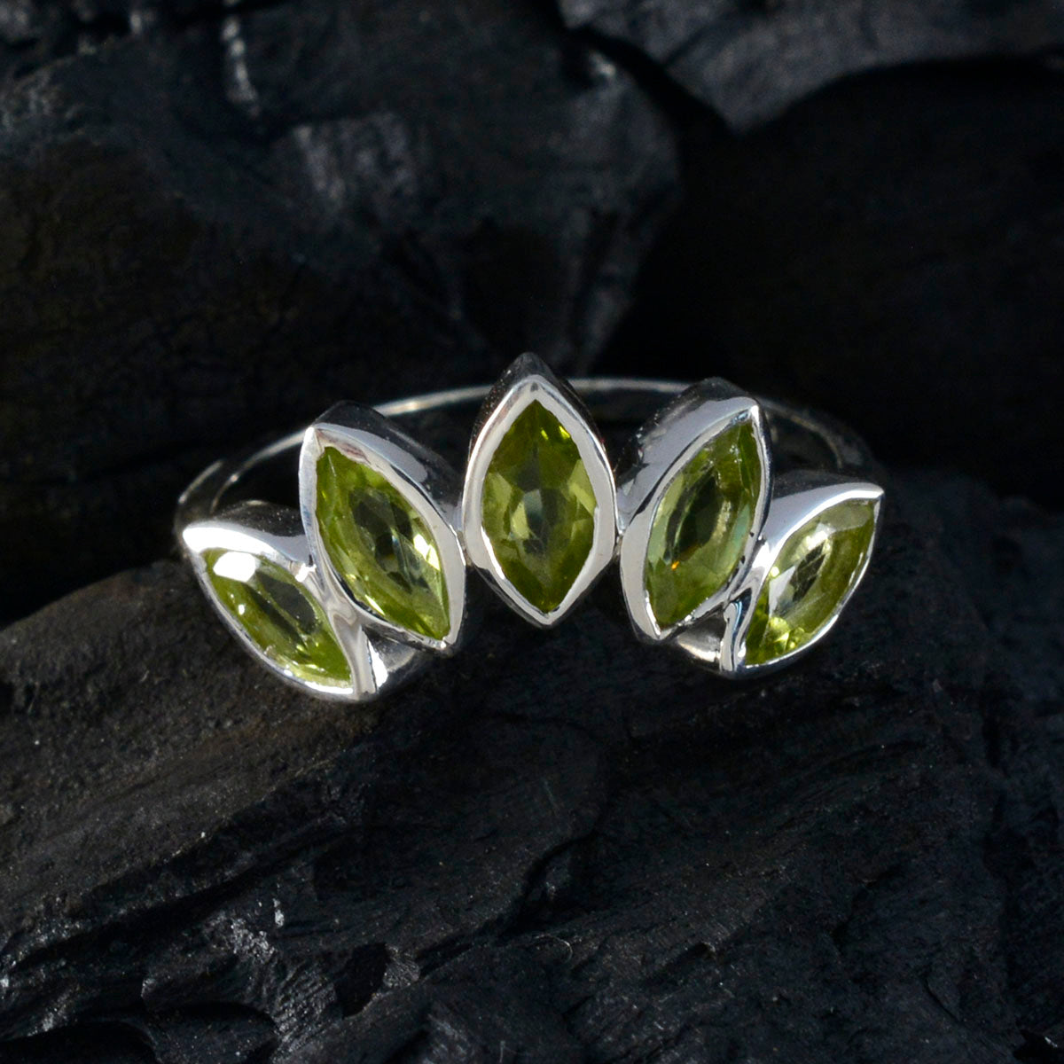 Peridot Penta Japanese 925 Sterling Silver Green Gemstones Delicate crown Ring Jewelry