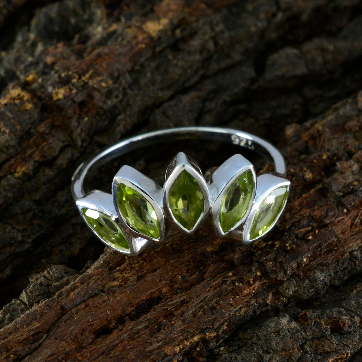 Peridot Penta Japanese 925 Sterling Silver Green Gemstones Delicate crown Ring Jewelry