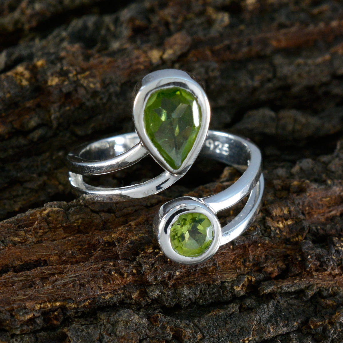 Peridot Toi et Moi Moroccan 92.5 Silver Green Gemstone Tiny Romantic Ring Jewelry
