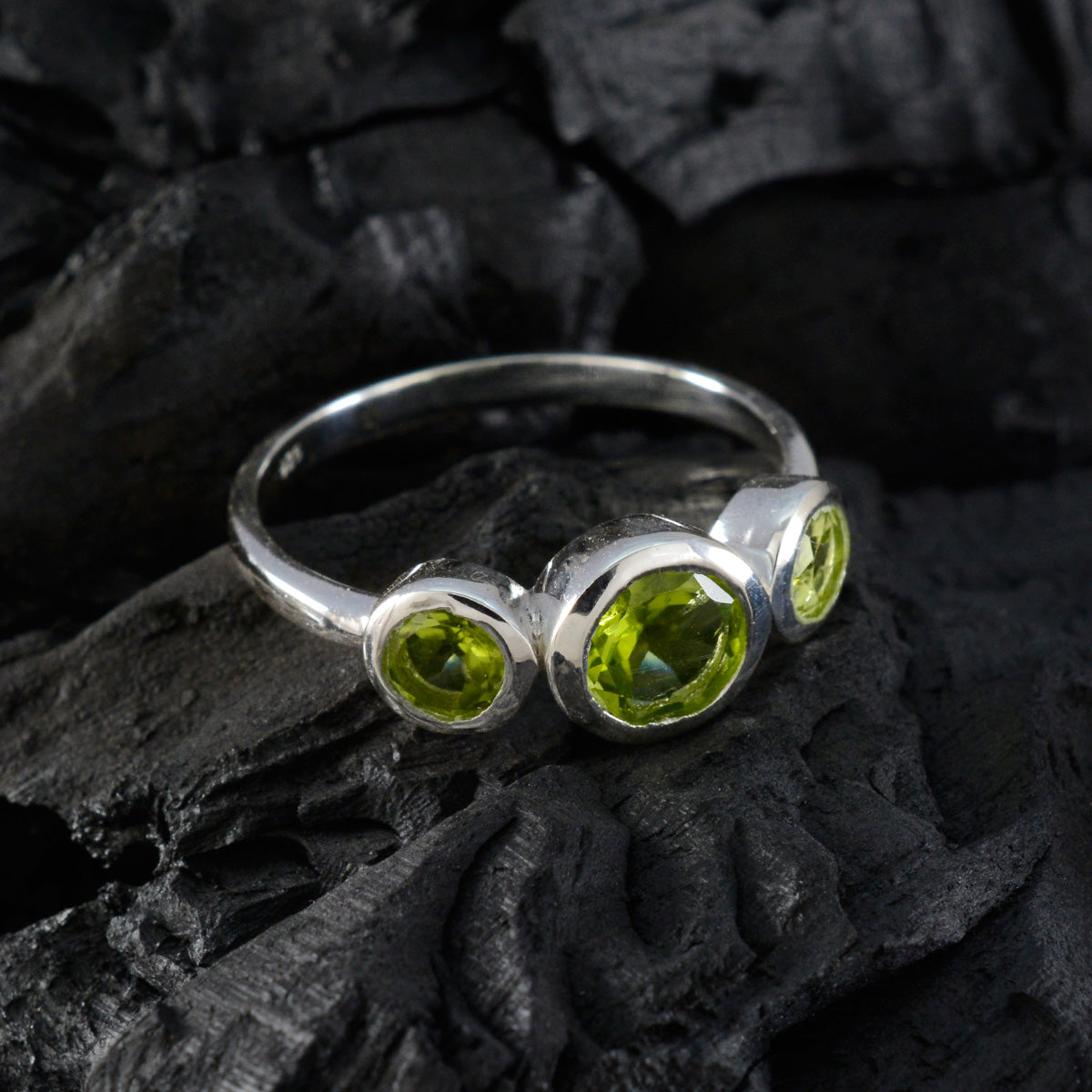 Peridot Trilogy American 925 Sterling Silver Green Gemstones Whisper thin Artisan Ring Jewellery