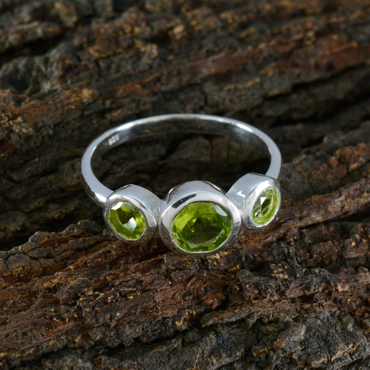 Peridot Trilogy American 925 Sterling Silver Green Gemstones Whisper thin Artisan Ring Jewellery